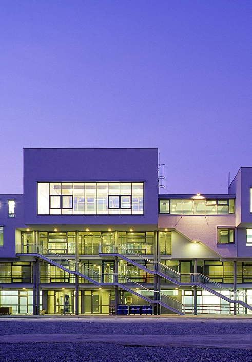 Theaterhaus bei Nacht