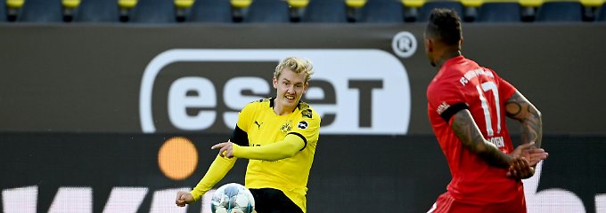 2020-05-26T170427Z_696106317_RC2HWG9J0GI4_RTRMADP_3_SOCCER-GERMANY-DOR-BAY-REPORT.JPG
